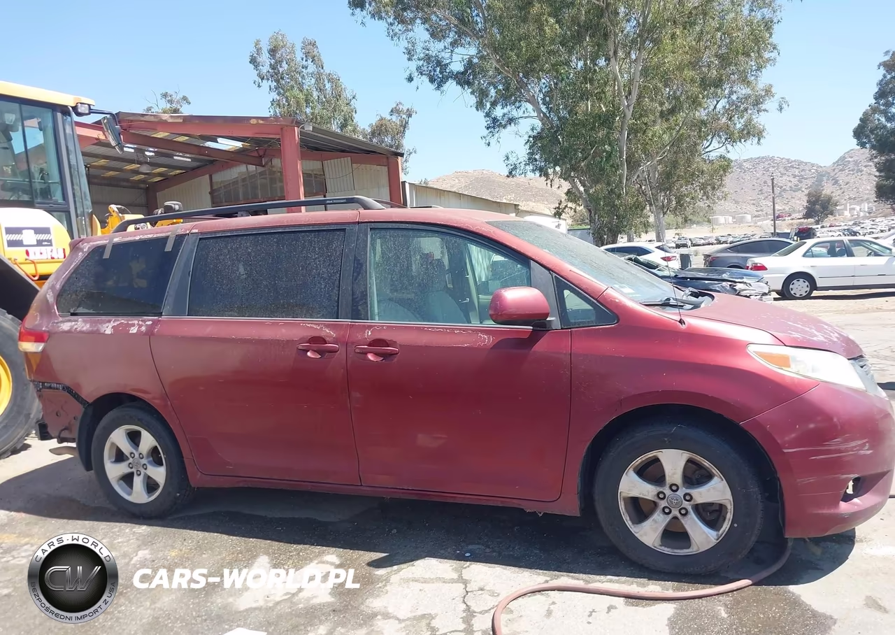 2011 Toyota Sienna Le VIN:5TDKA3DC9BS005757 - 13