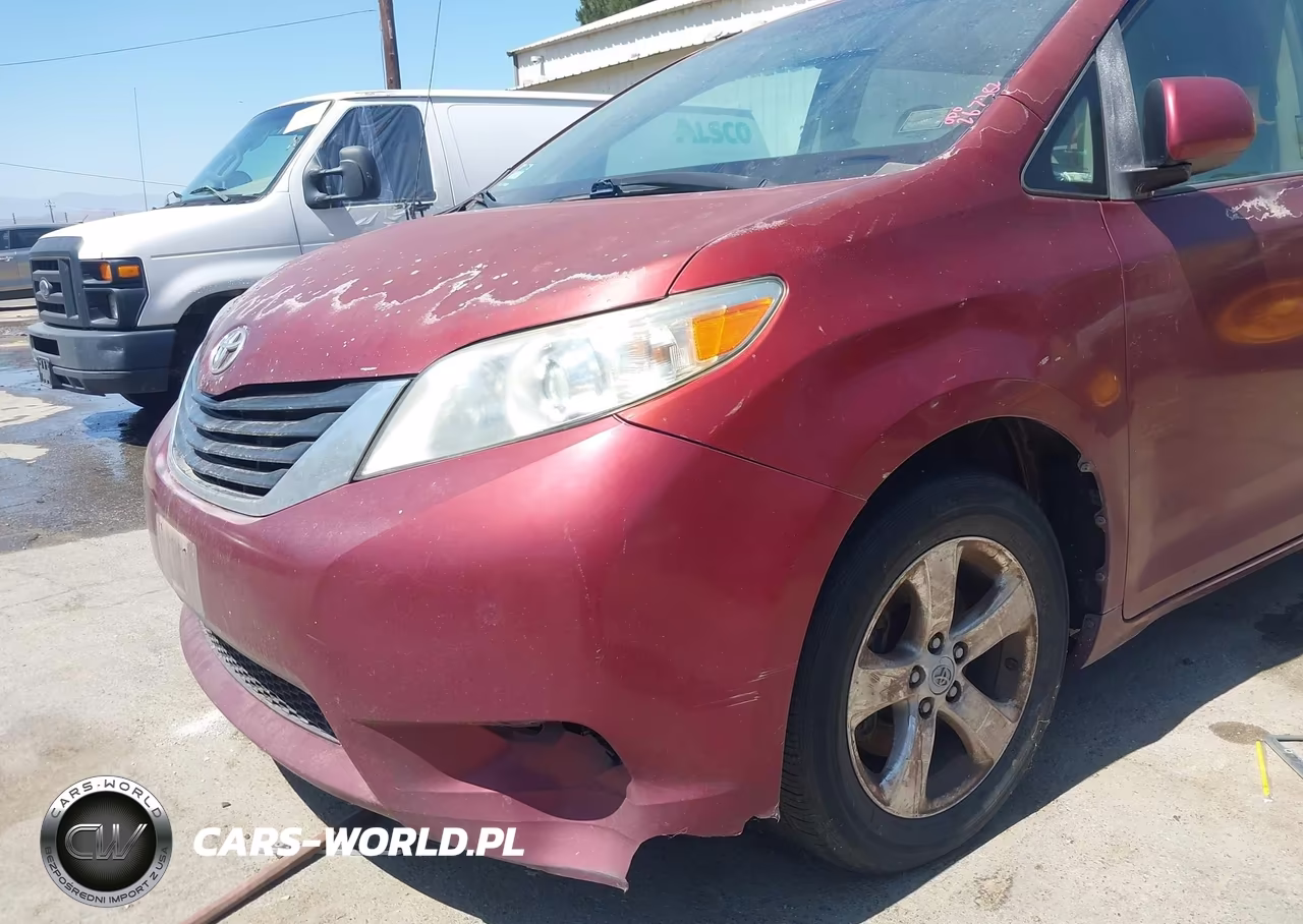2011 Toyota Sienna Le VIN:5TDKA3DC9BS005757 - 6