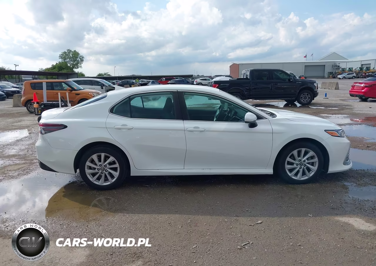2023 Toyota Camry Le VIN:4T1C11AKXPU726723 - 13