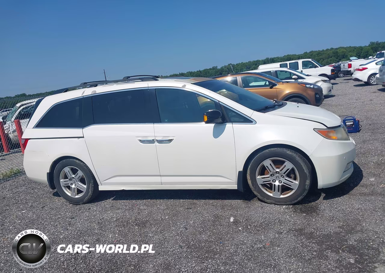 2012 Honda Odyssey Touring-Touring Elite VIN:5FNRL5H9XCB050070 - 13