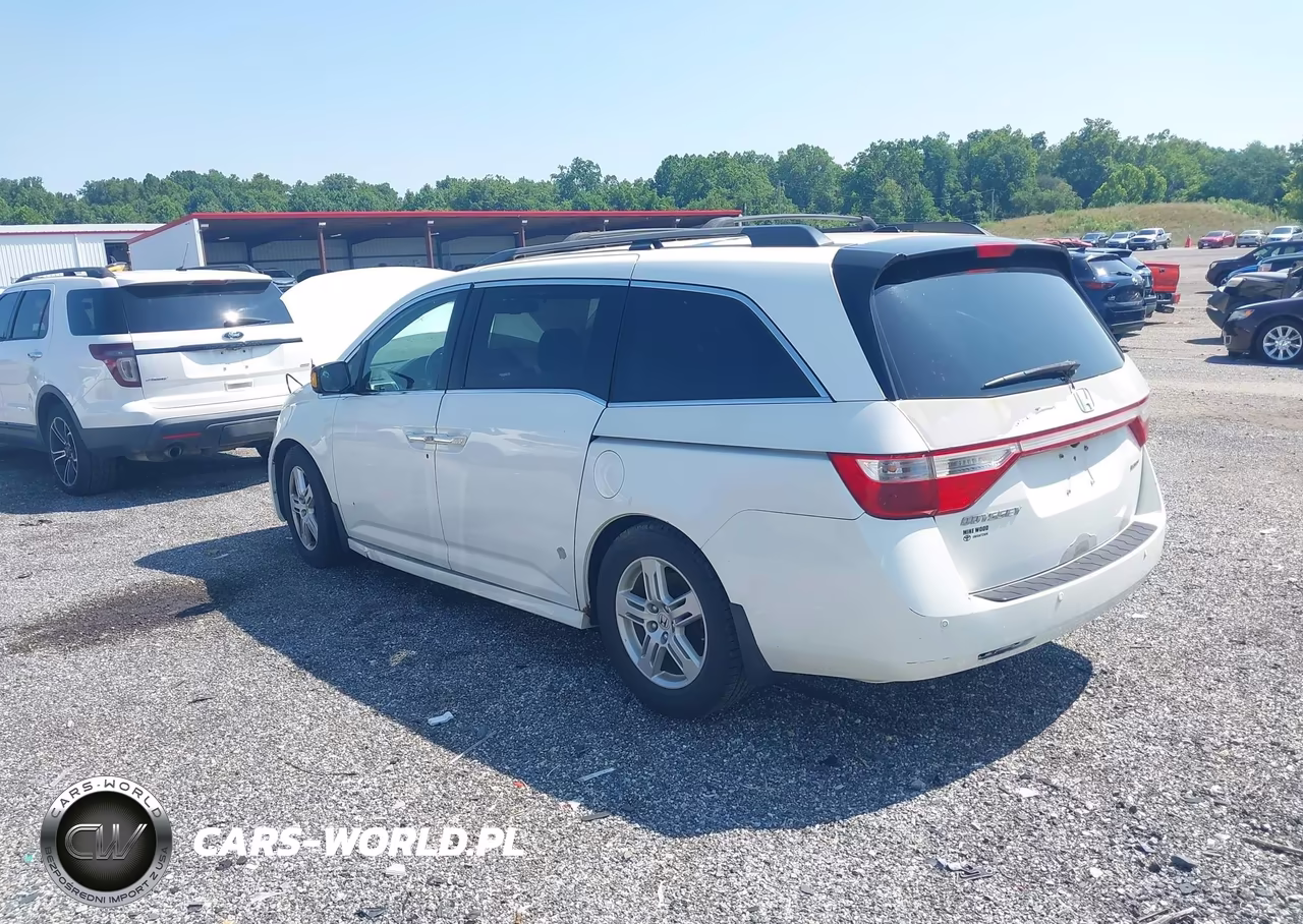 2012 Honda Odyssey Touring-Touring Elite VIN:5FNRL5H9XCB050070 - 3