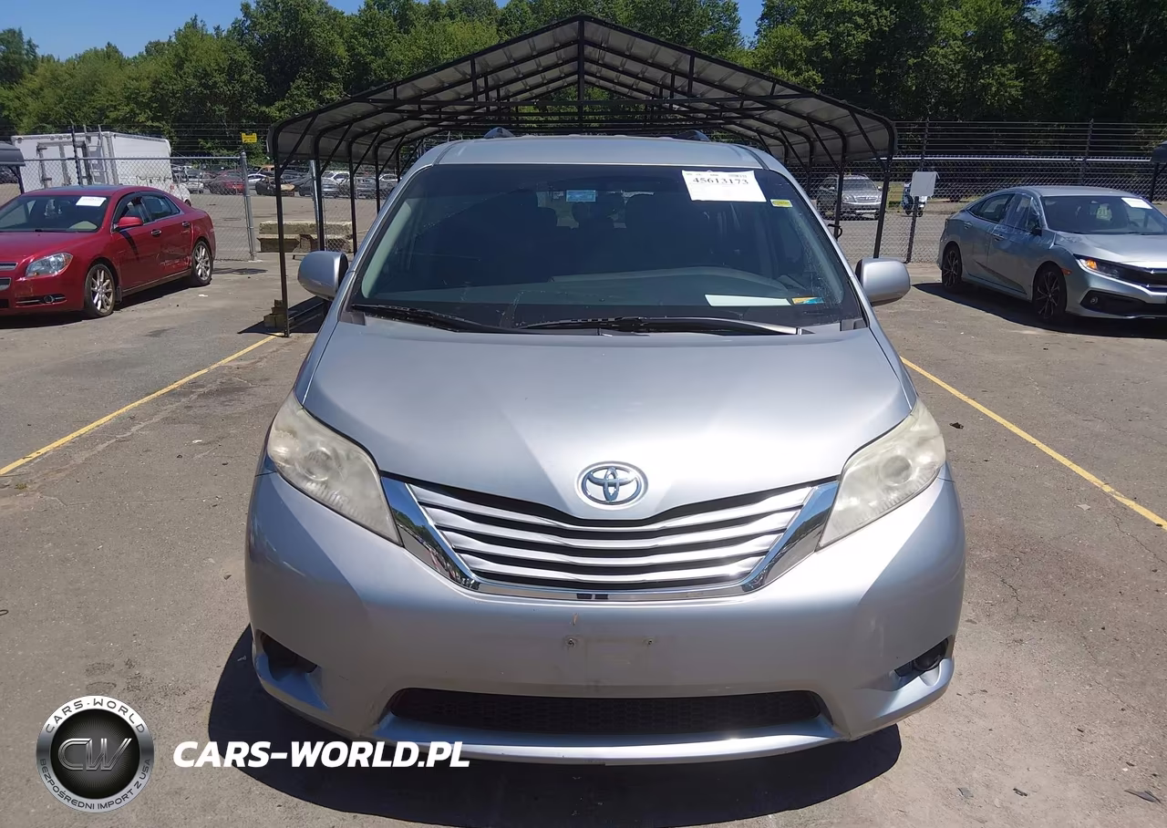 2015 Toyota Sienna Le 7 Passenger VIN:5TDJK3DC5FS113615 - 12