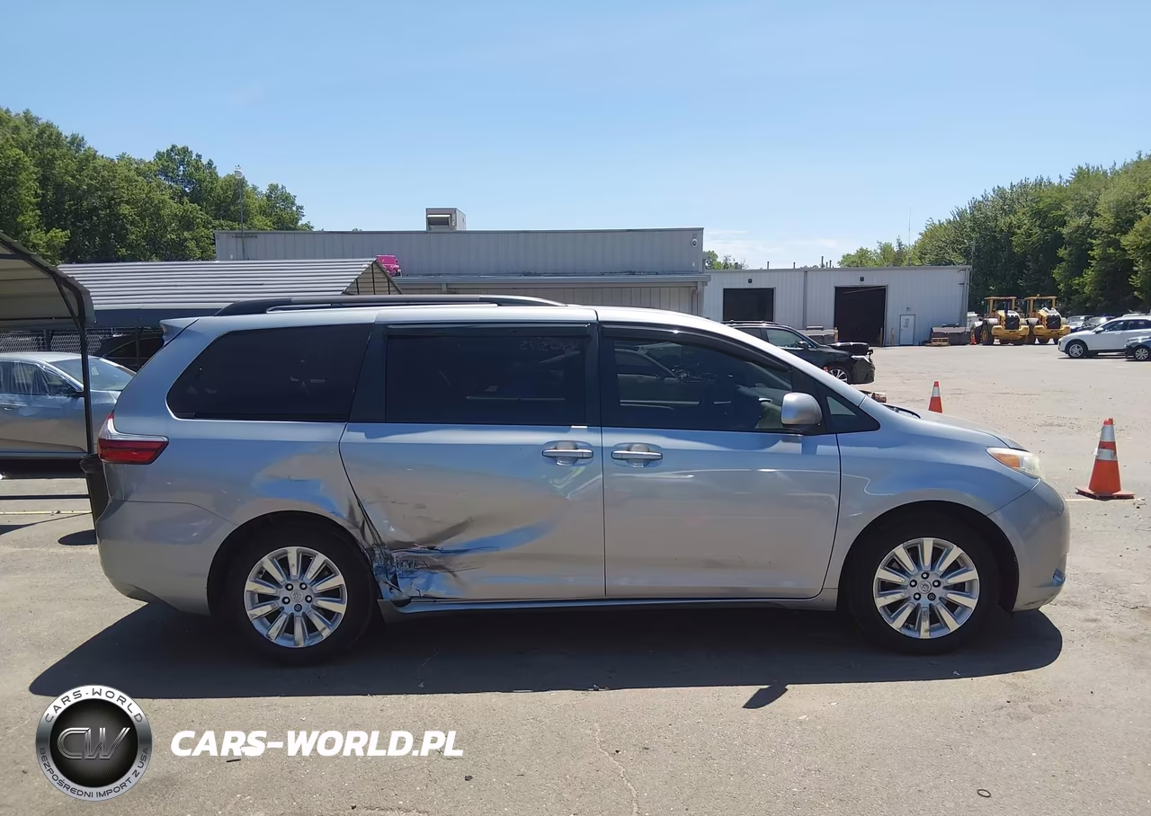 2015 Toyota Sienna Le 7 Passenger VIN:5TDJK3DC5FS113615 - 13