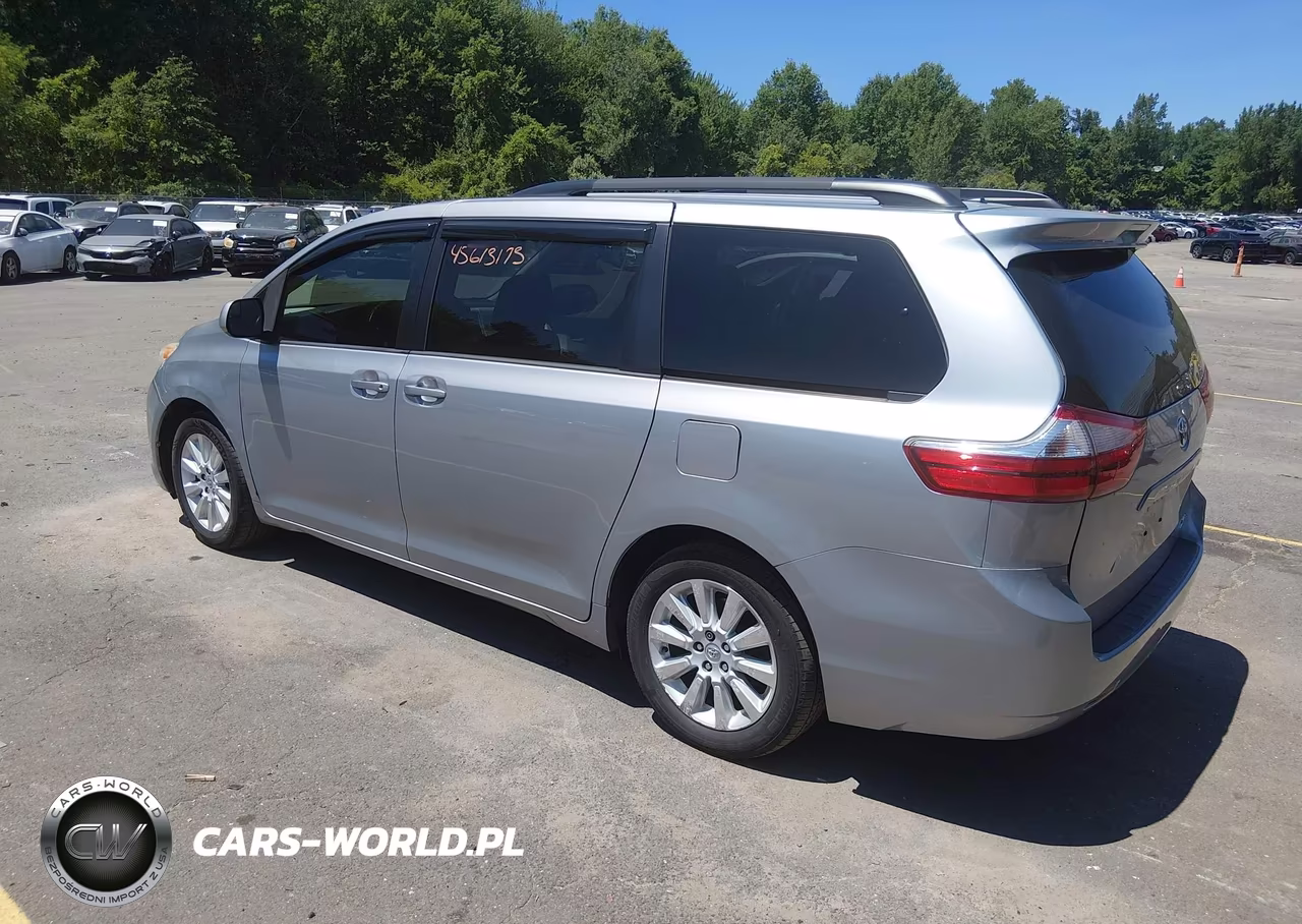 2015 Toyota Sienna Le 7 Passenger VIN:5TDJK3DC5FS113615 - 3