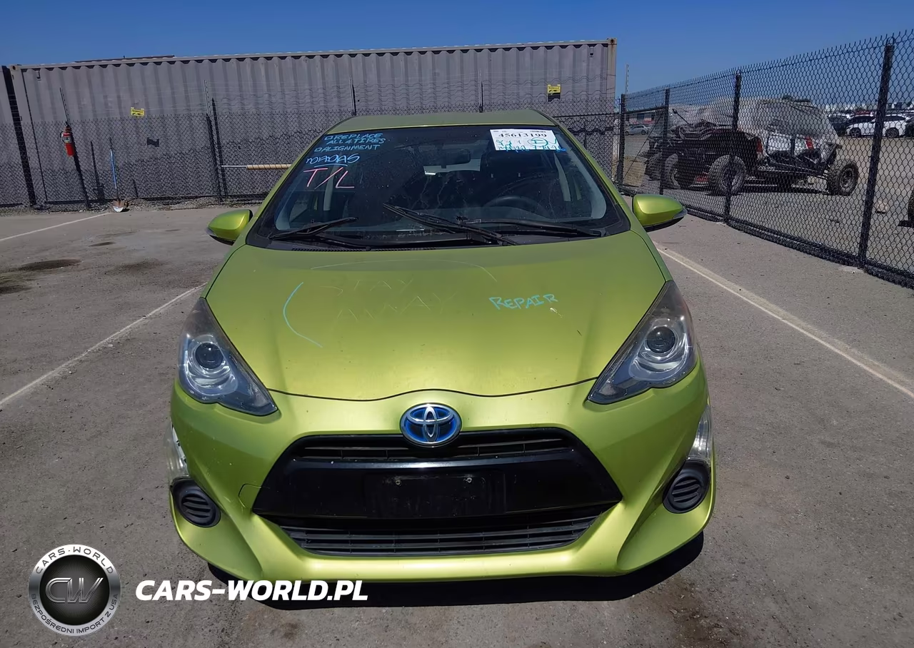 2015 Toyota Prius C Two VIN:JTDKDTB38F1088420 - 12