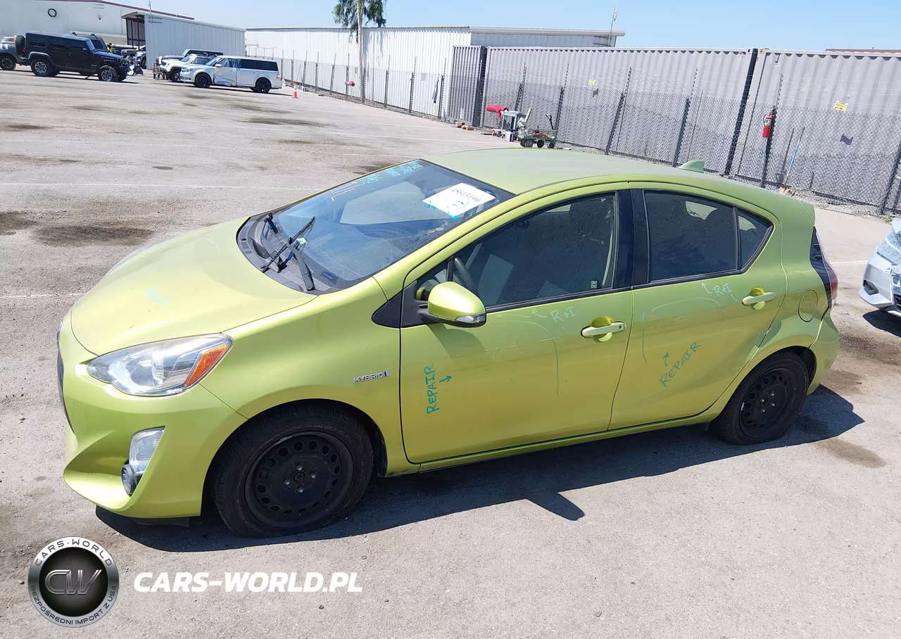 2015 Toyota Prius C Two VIN:JTDKDTB38F1088420 - 14