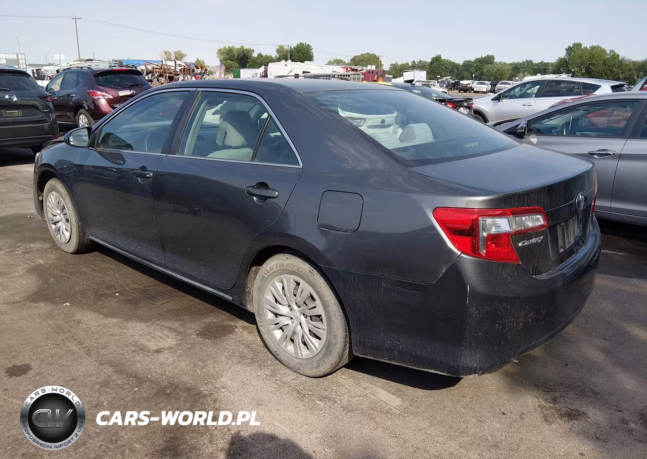 2013 Toyota Camry Le VIN:4T1BF1FKXDU224814 - 3