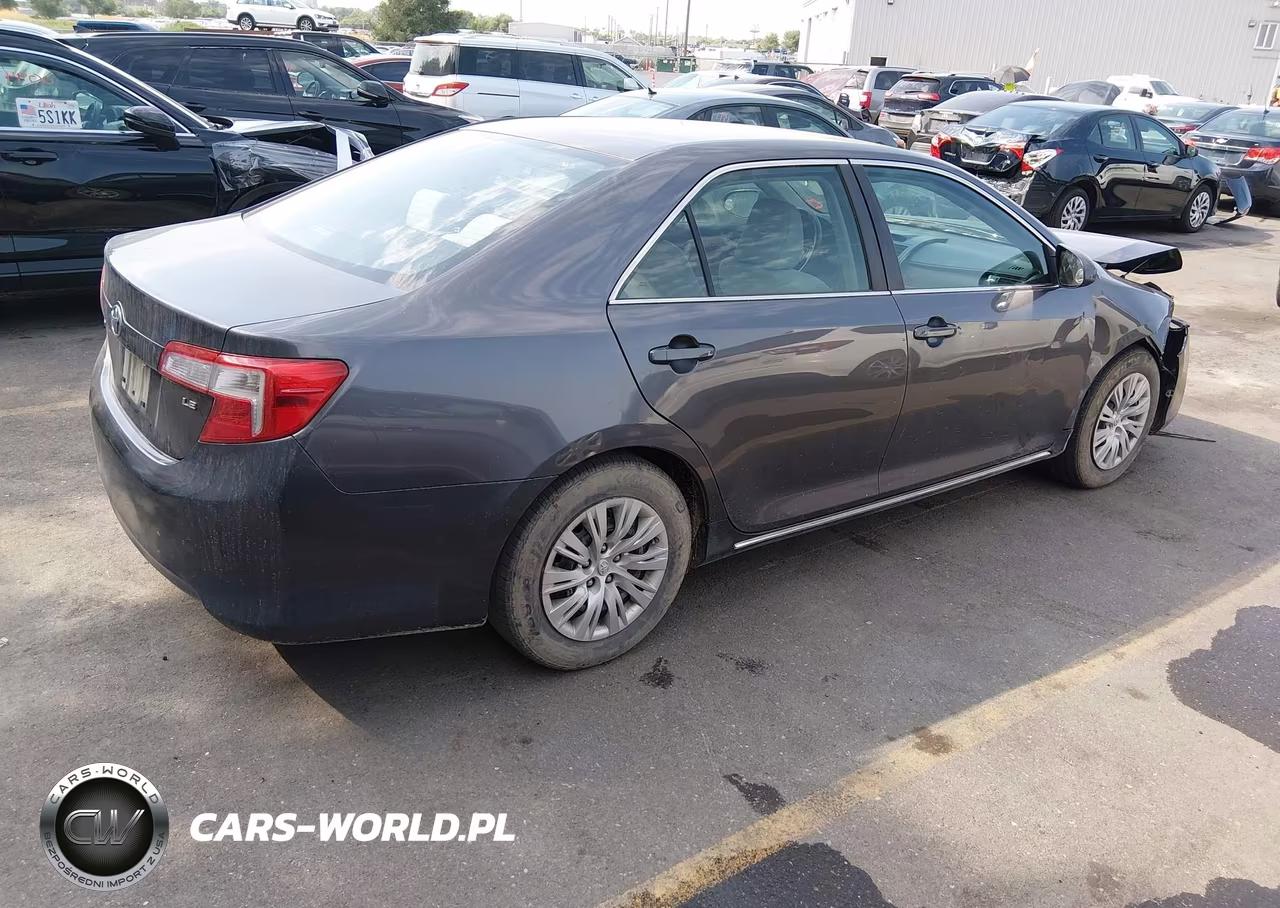 2013 Toyota Camry Le VIN:4T1BF1FKXDU224814 - 4