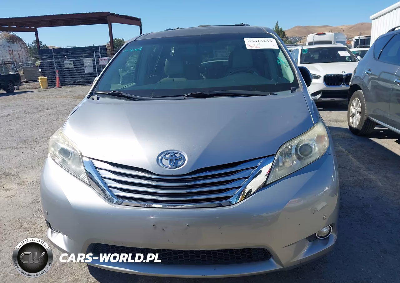 2011 Toyota Sienna Limited V6 VIN:5TDYK3DC9BS029791 - 12