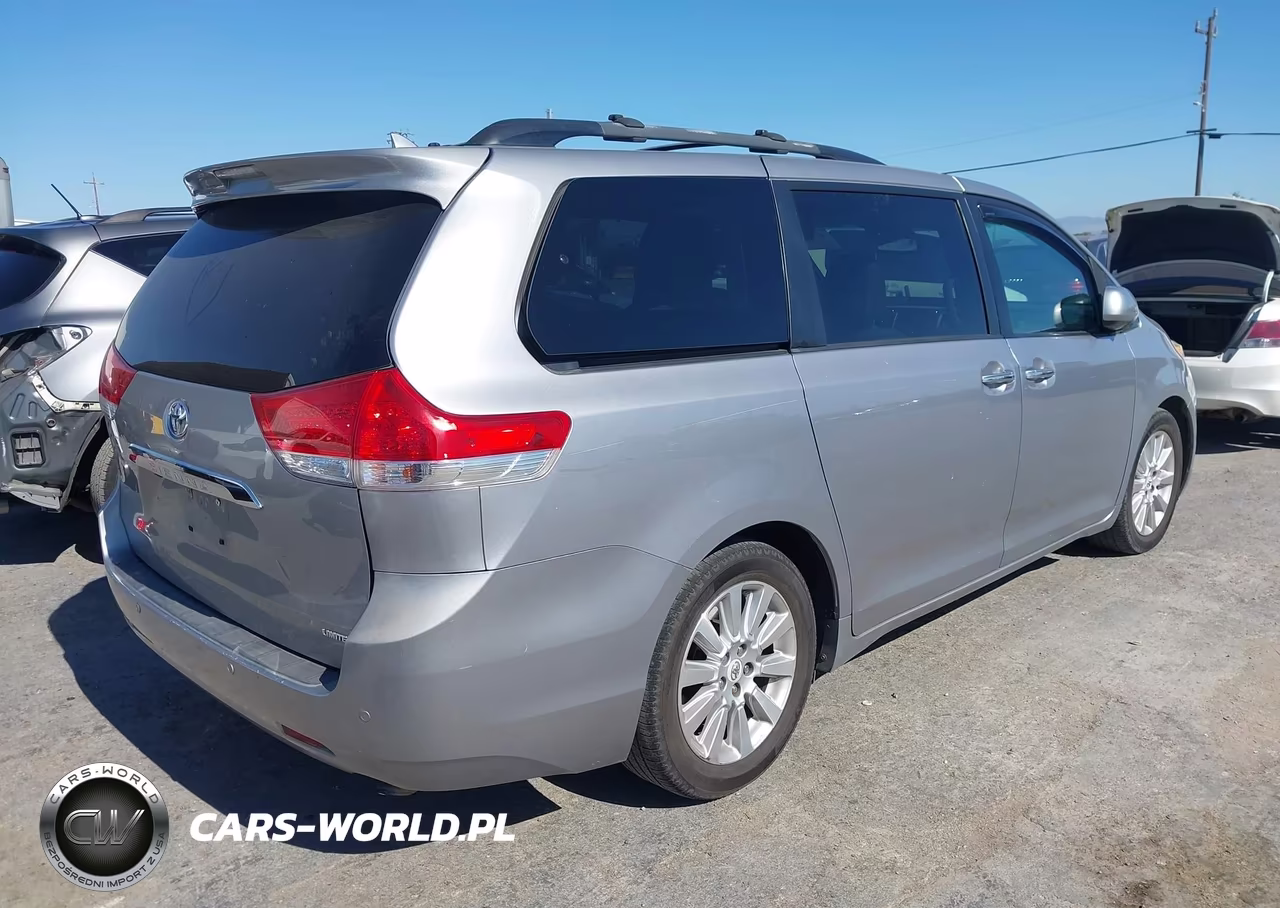 2011 Toyota Sienna Limited V6 VIN:5TDYK3DC9BS029791 - 4