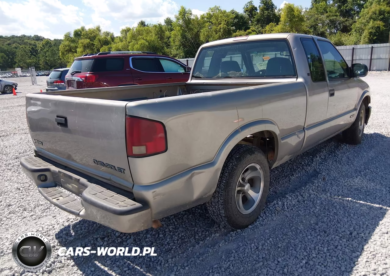 2001 Chevrolet S-10 Ls VIN:1GCCS19W418108502 - 4