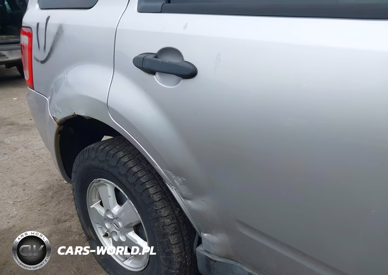 2010 Ford Escape Xlt VIN:1FMCU9D7XAKA34185 - 12