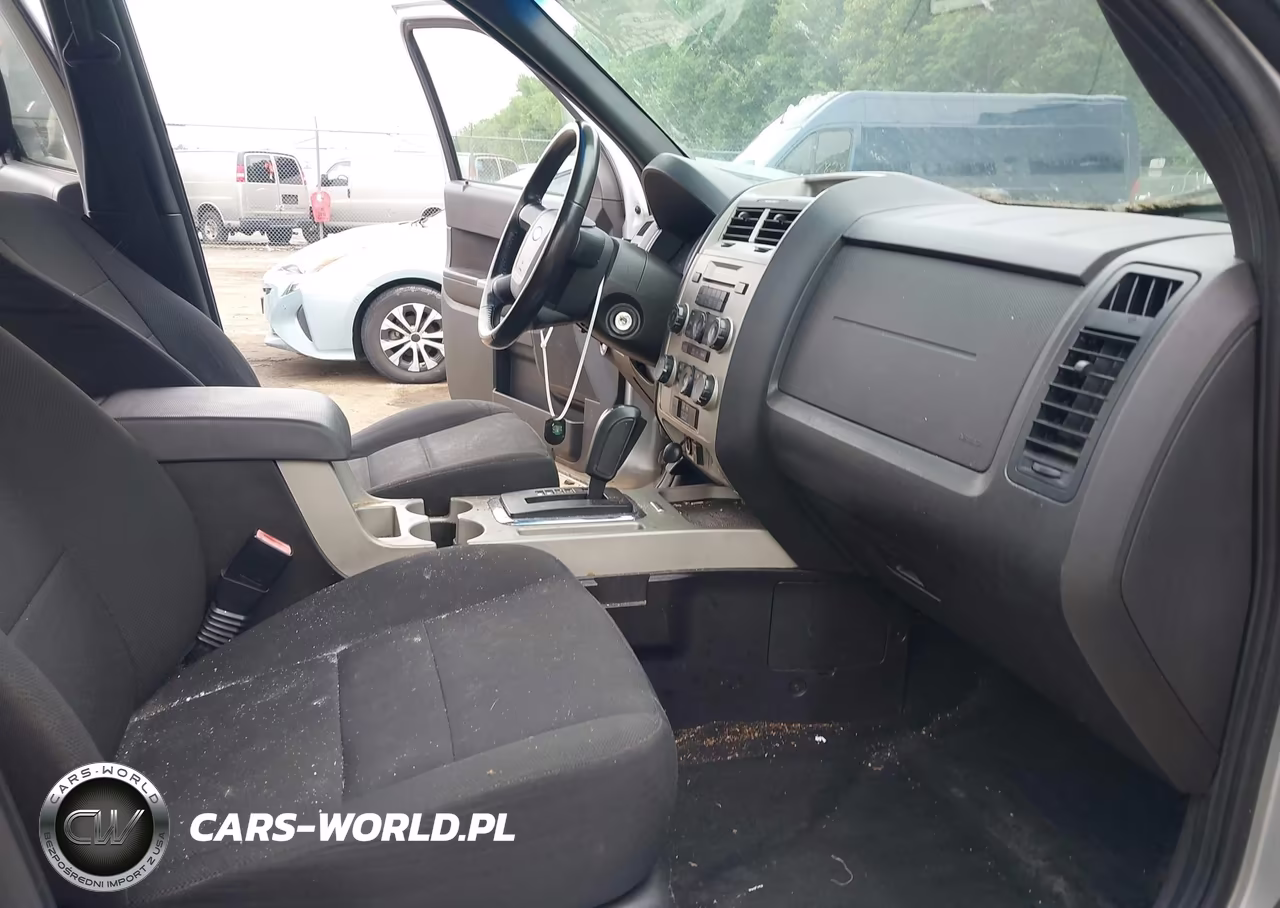 2010 Ford Escape Xlt VIN:1FMCU9D7XAKA34185 - 5
