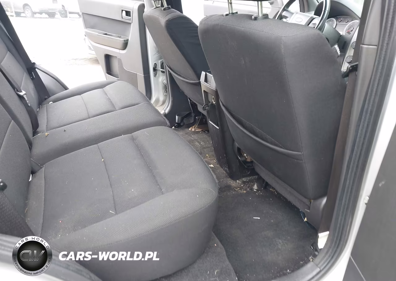 2010 Ford Escape Xlt VIN:1FMCU9D7XAKA34185 - 8