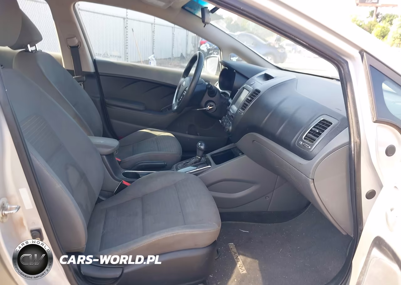 2018 Kia Forte Lx VIN:3KPFL4A72JE248747 - 5