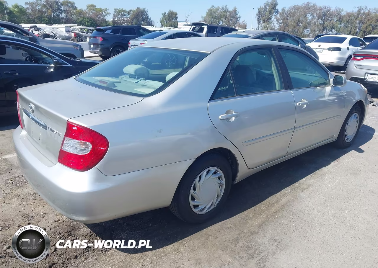 2004 Toyota Camry Le-Se-Std-Xle VIN:JTDBE32KX40270434 - 4