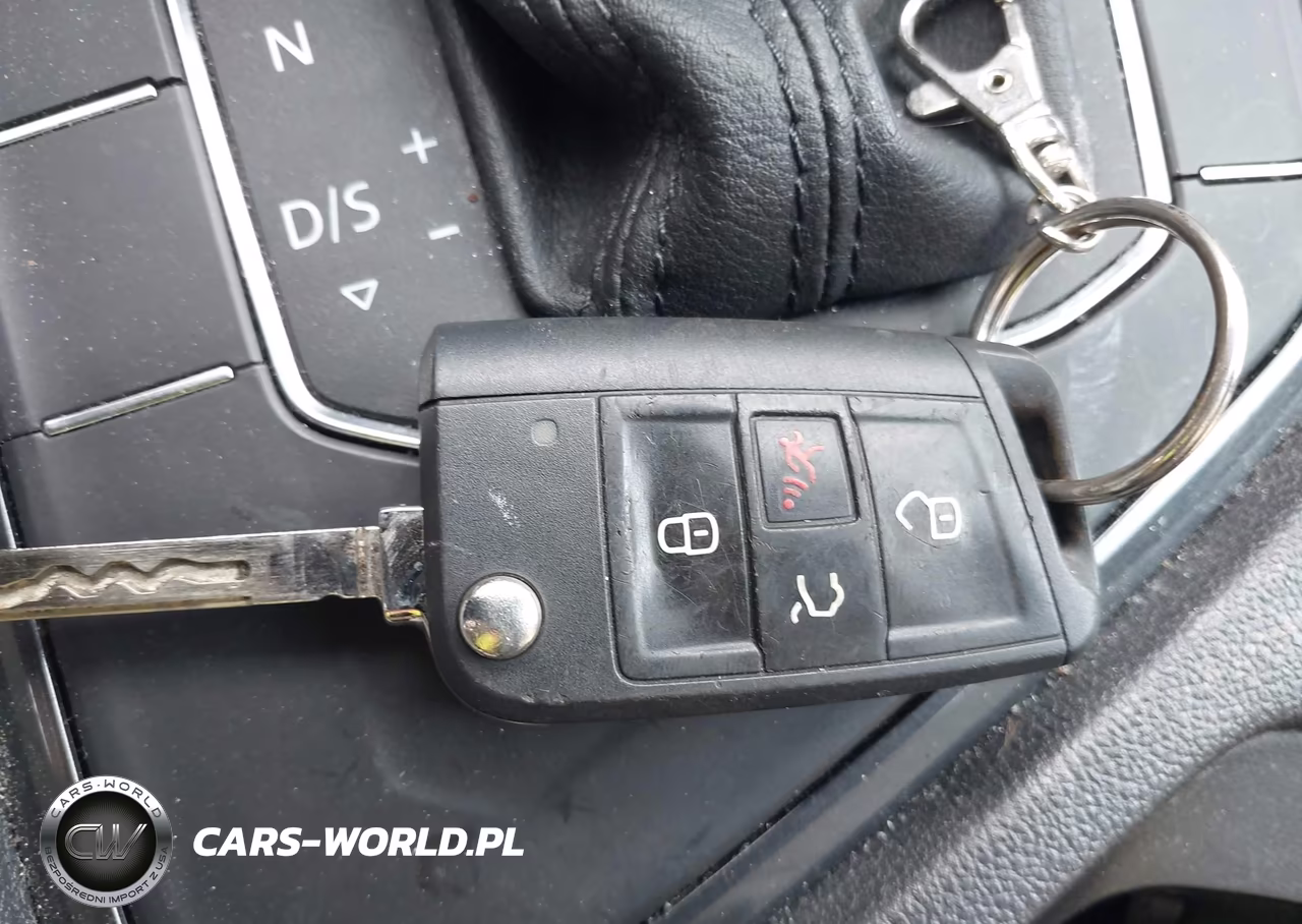 2018 Volkswagen Tiguan 2.0T S VIN:3VV1B7AX6JM021275 - 11