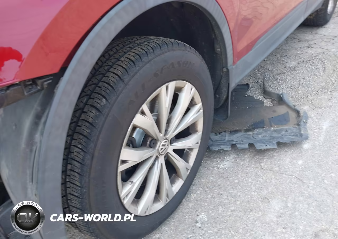 2018 Volkswagen Tiguan 2.0T S VIN:3VV1B7AX6JM021275 - 12