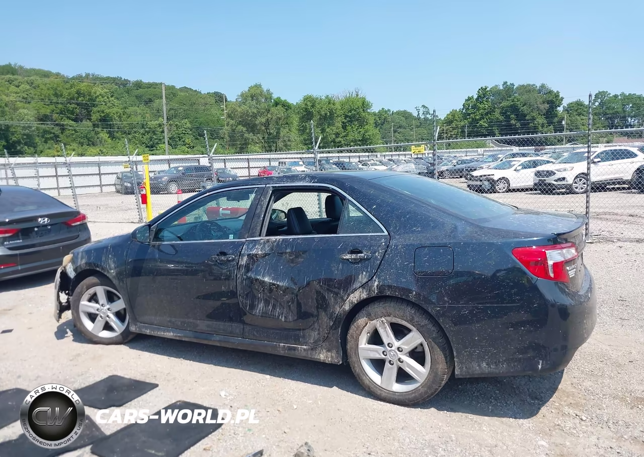 2014 Toyota Camry Se VIN:4T1BF1FK3EU870780 - 15