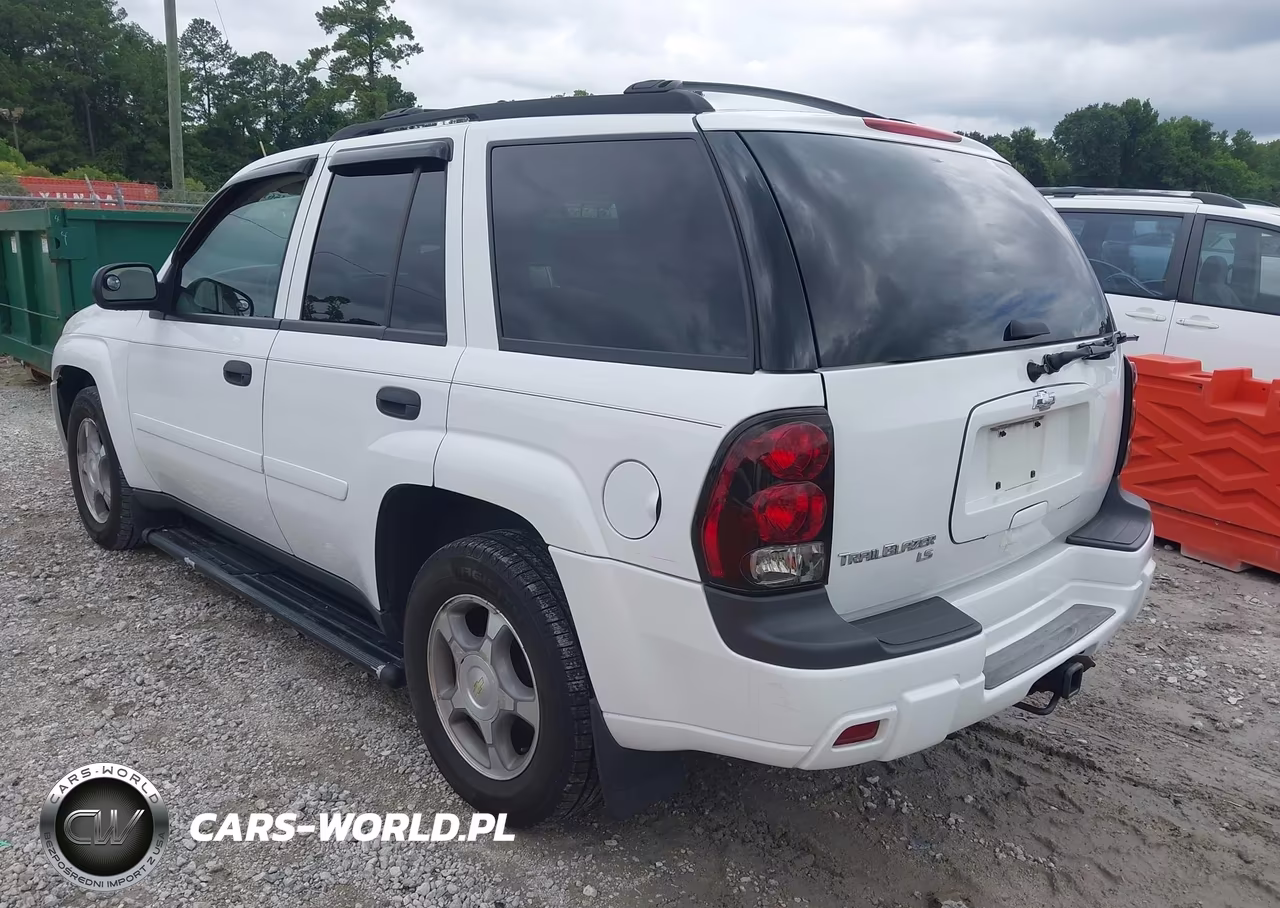 2006 Chevrolet Trailblazer Ls VIN:1GNDT13SX62328140 - 3