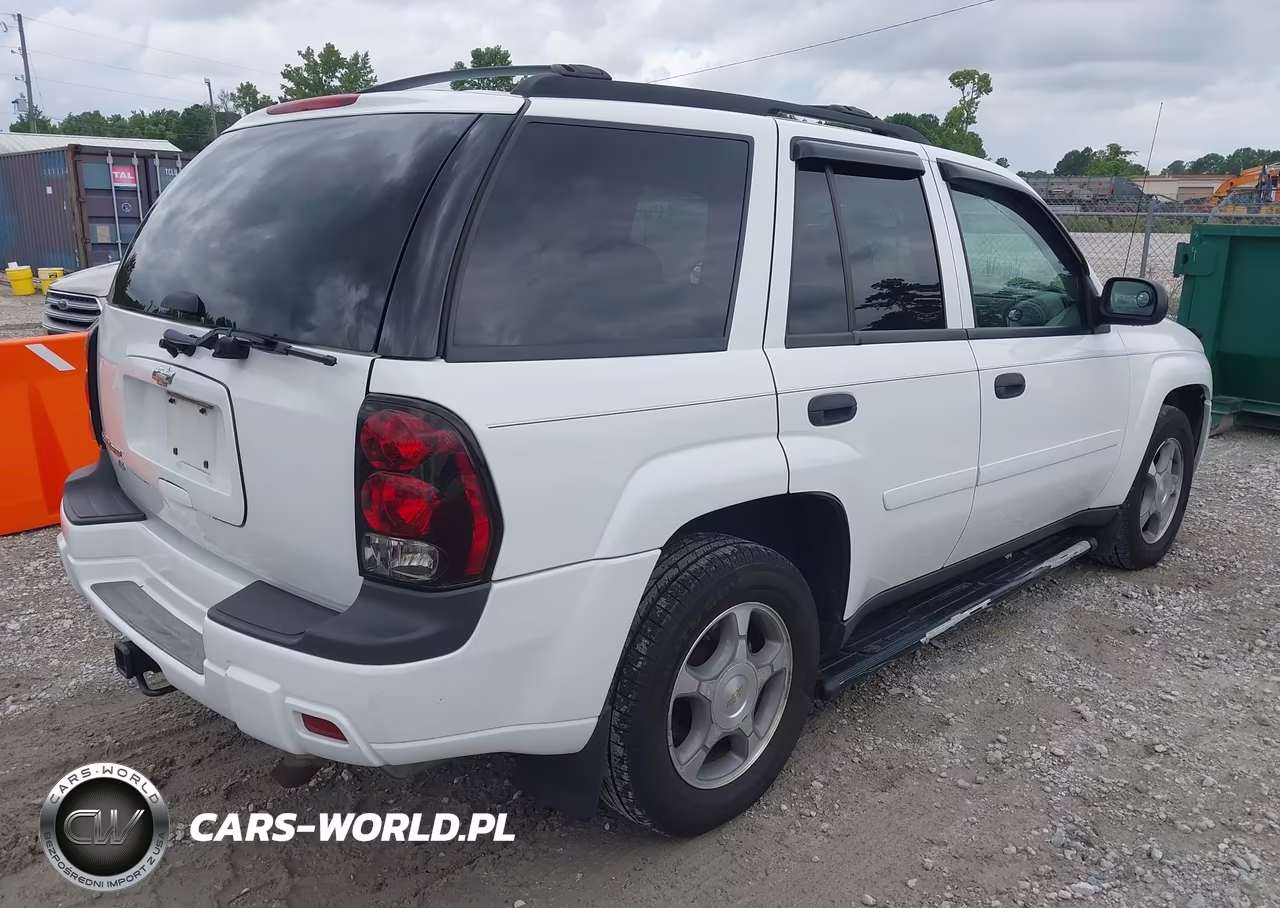 2006 Chevrolet Trailblazer Ls VIN:1GNDT13SX62328140 - 4
