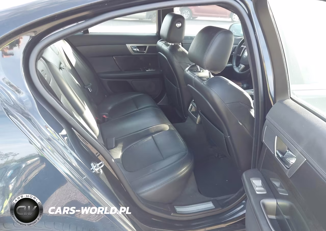 2011 Jaguar Xf Xfr VIN:SAJWA0JC7BMR89542 - 8