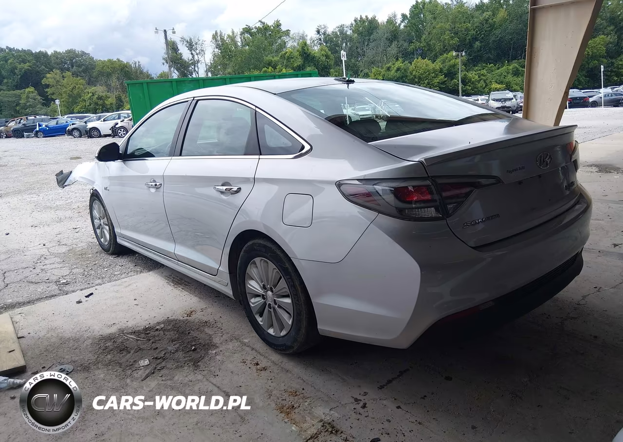 2016 Hyundai Sonata Hybrid Se VIN:KMHE24L16GA038750 - 3