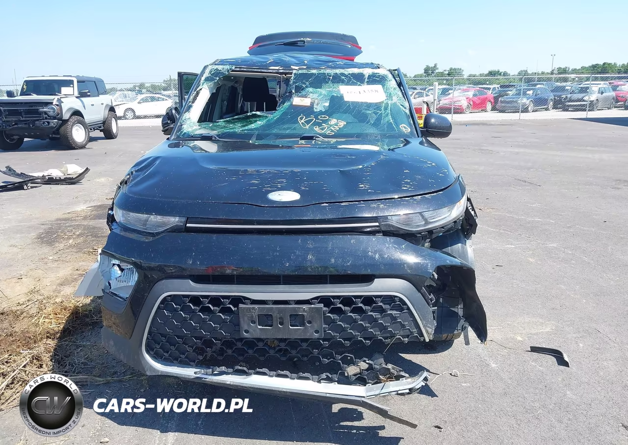 2020 Kia Soul S VIN:KNDJ23AU5L7019432 - 13