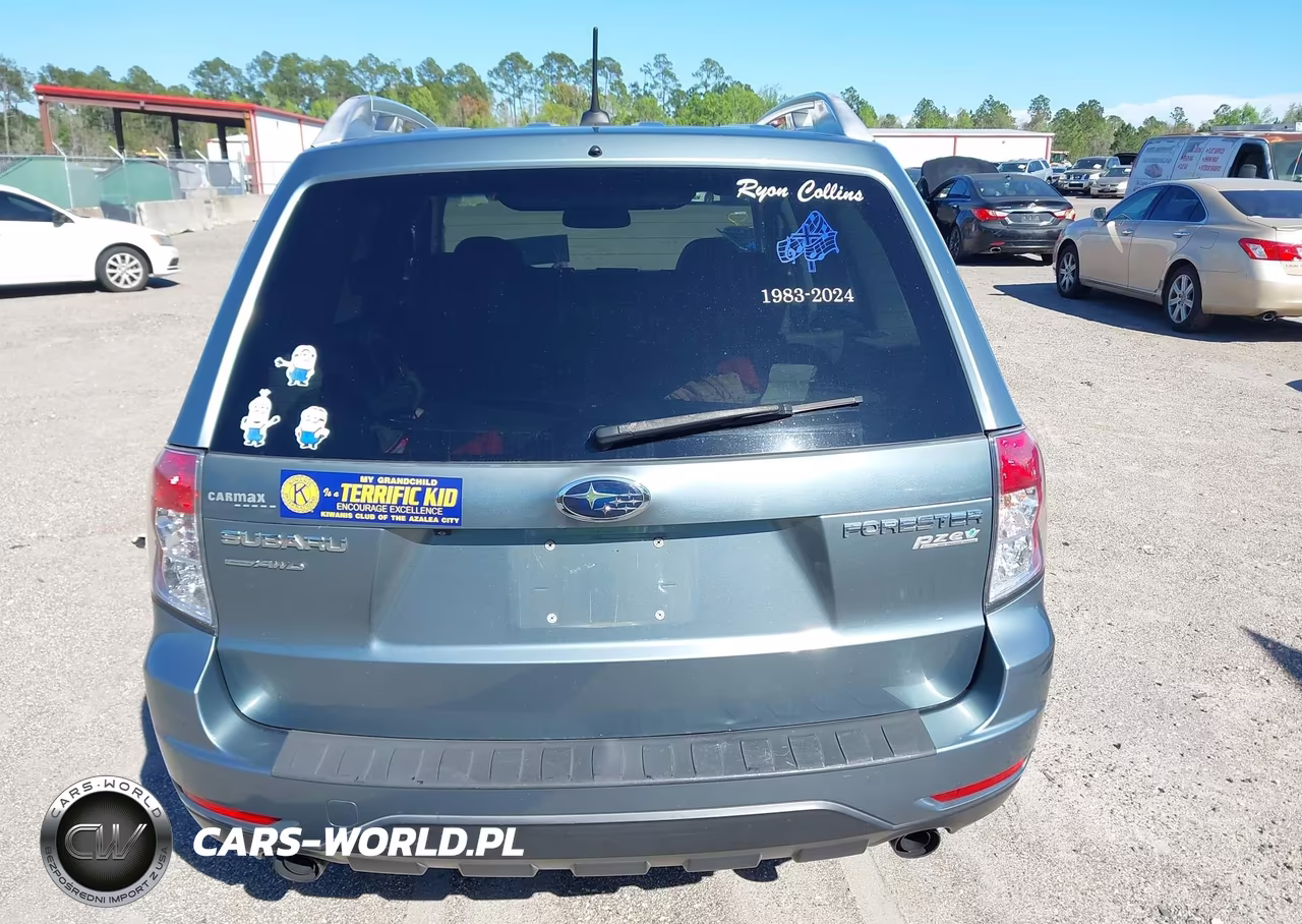 2011 Subaru Forester 2.5X Touring VIN:JF2SHAGC1BH725457 - 16