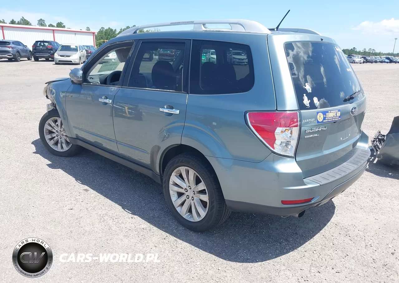 2011 Subaru Forester 2.5X Touring VIN:JF2SHAGC1BH725457 - 3