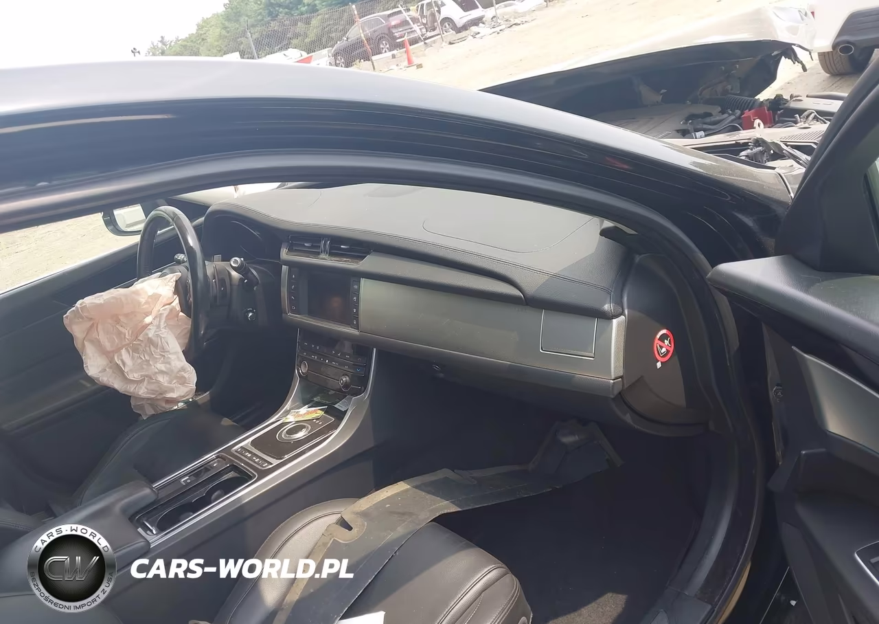 2017 Jaguar Xf 35T Premium VIN:SAJBJ4BV4HCY32166 - 5