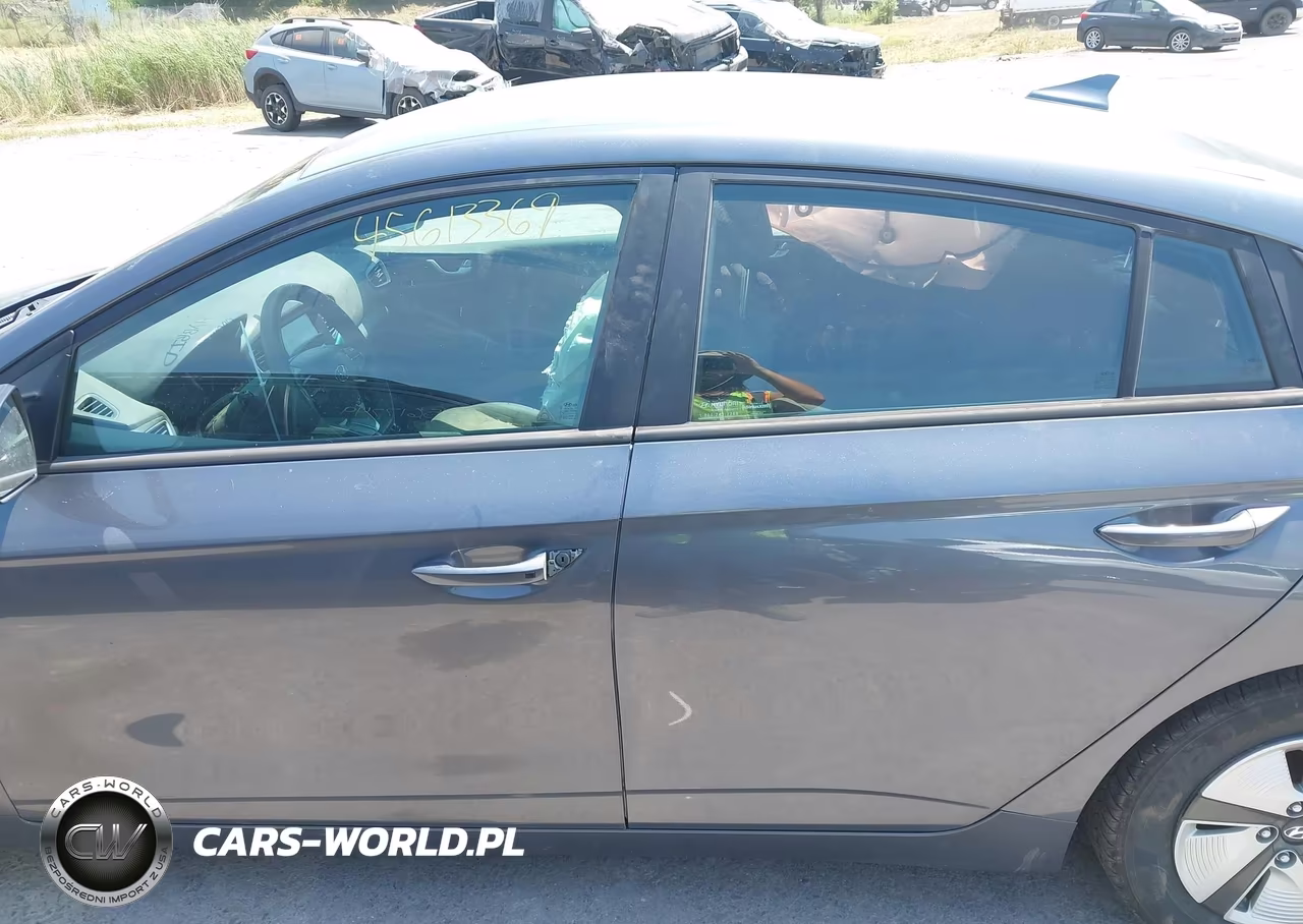 2019 Hyundai Ioniq Hybrid Blue VIN:KMHC65LC2KU134482 - 15