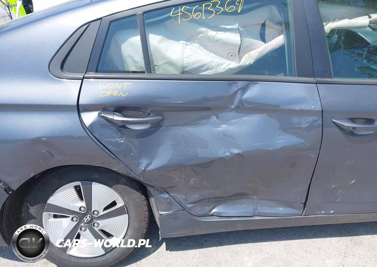 2019 Hyundai Ioniq Hybrid Blue VIN:KMHC65LC2KU134482 - 6