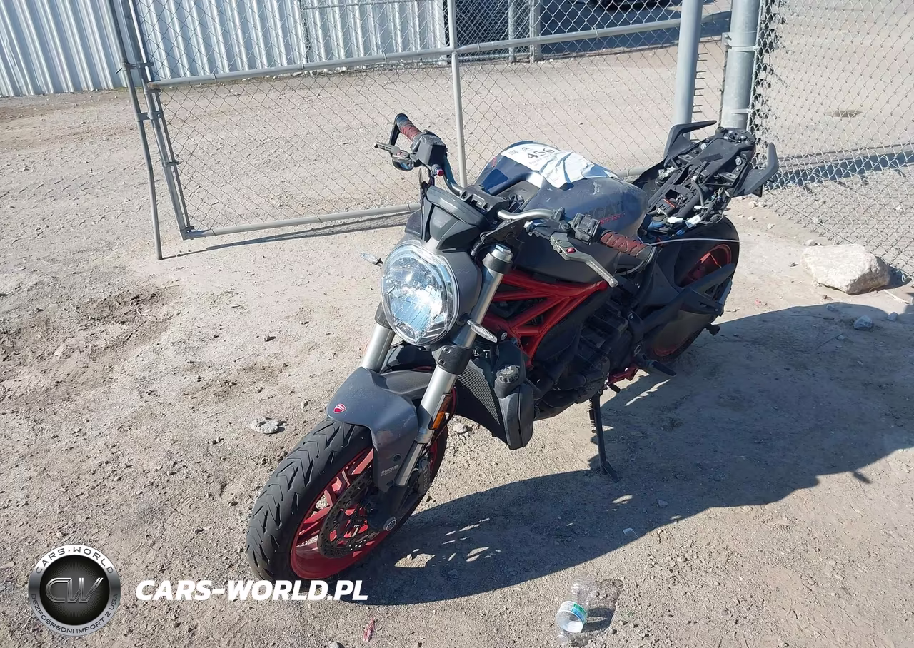 2017 Ducati Monster 821 – zdjęcie 1 z 13