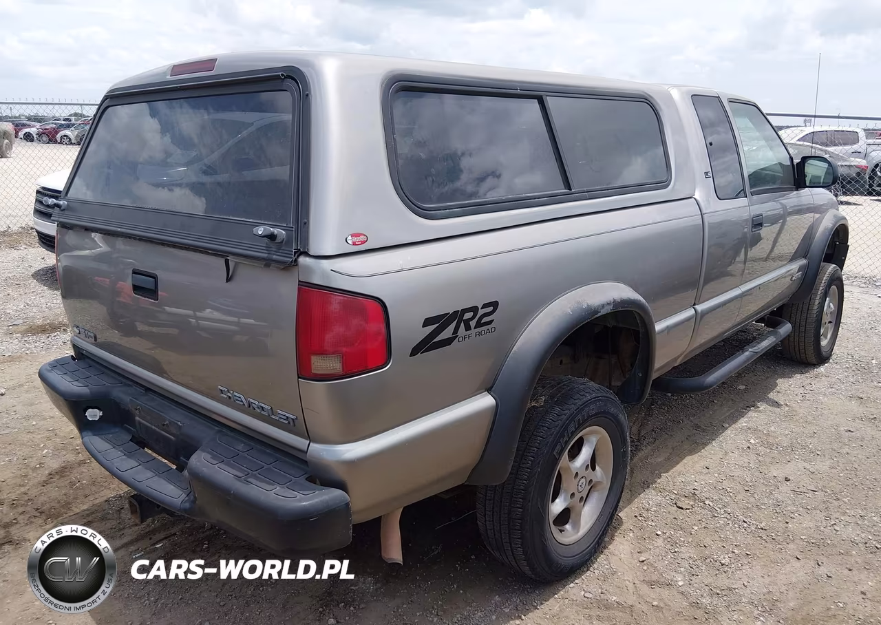 1998 Chevrolet S-10 Ls VIN:1GCCT19W7W8252775 - 4