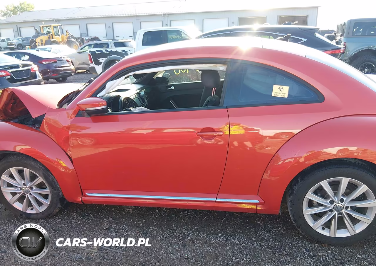 2018 Volkswagen Beetle 2.0T Coast-2.0T S VIN:3VWFD7AT3JM706410 - 15