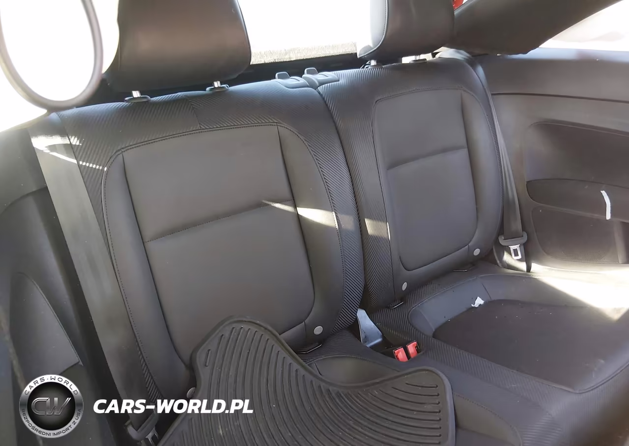 2018 Volkswagen Beetle 2.0T Coast-2.0T S VIN:3VWFD7AT3JM706410 - 8