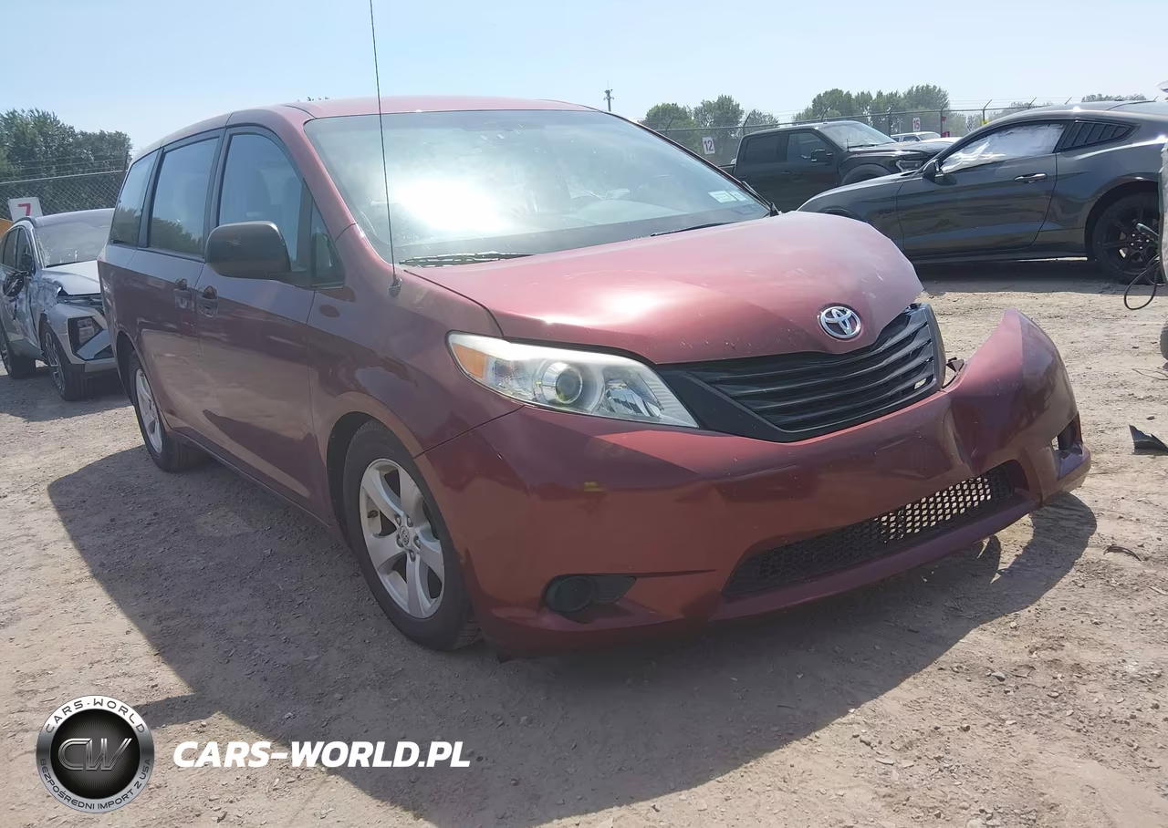 2013 Toyota Sienna L V6 7 Passenger – zdjęcie 1 z 17