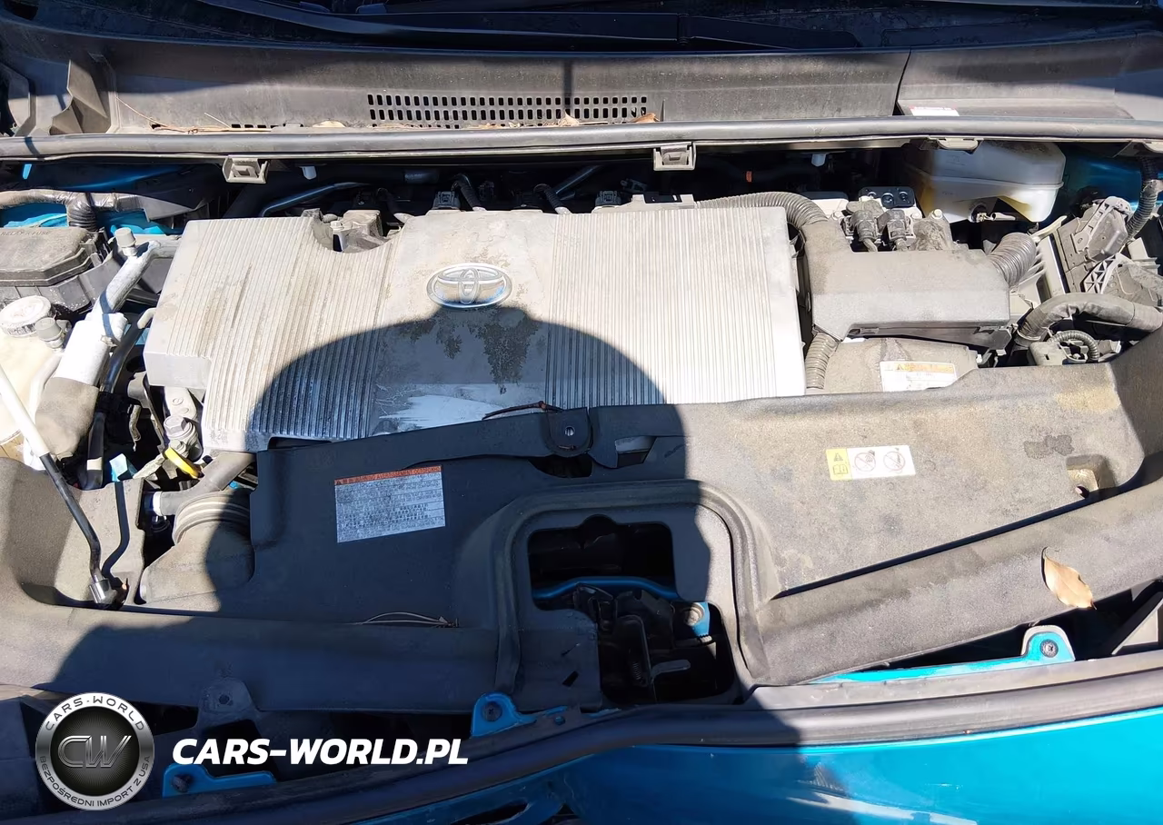 2020 Toyota Prius Prime Limited VIN:JTDKARFP6L3137350 - 10