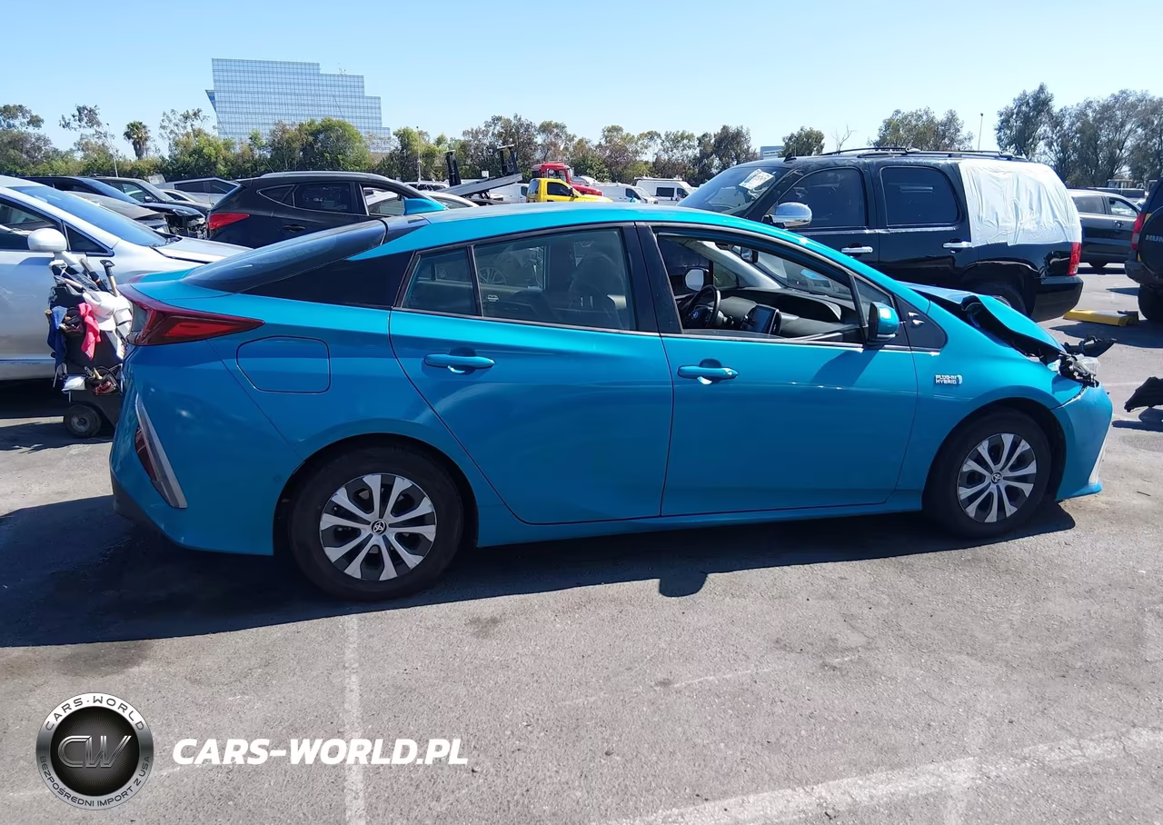2020 Toyota Prius Prime Limited VIN:JTDKARFP6L3137350 - 13