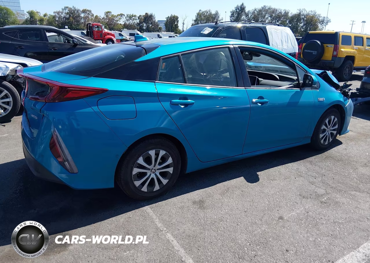 2020 Toyota Prius Prime Limited VIN:JTDKARFP6L3137350 - 4