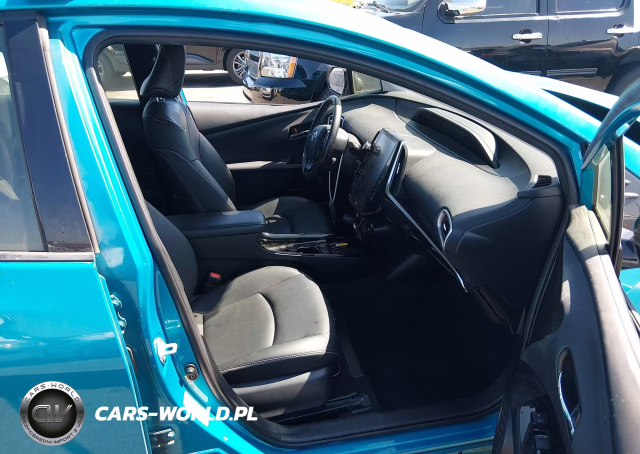 2020 Toyota Prius Prime Limited VIN:JTDKARFP6L3137350 - 5