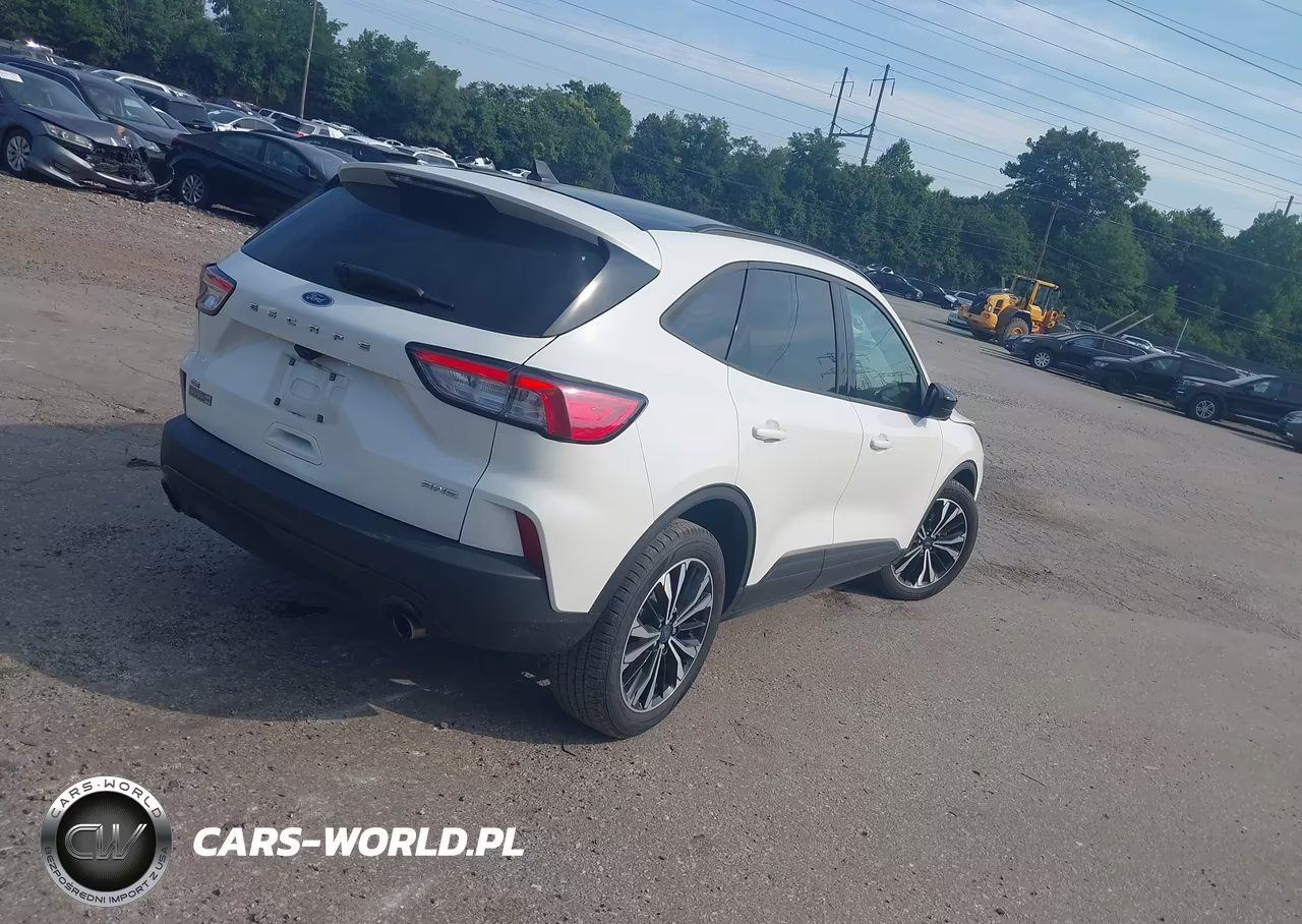 2021 Ford Escape Se VIN:1FMCU9G67MUB07055 - 4