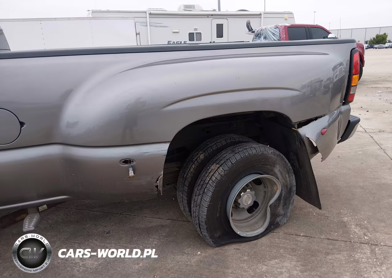 2007 Chevrolet Silverado 3500 Classic Lt2 VIN:1GBJC33D37F170702 - 11
