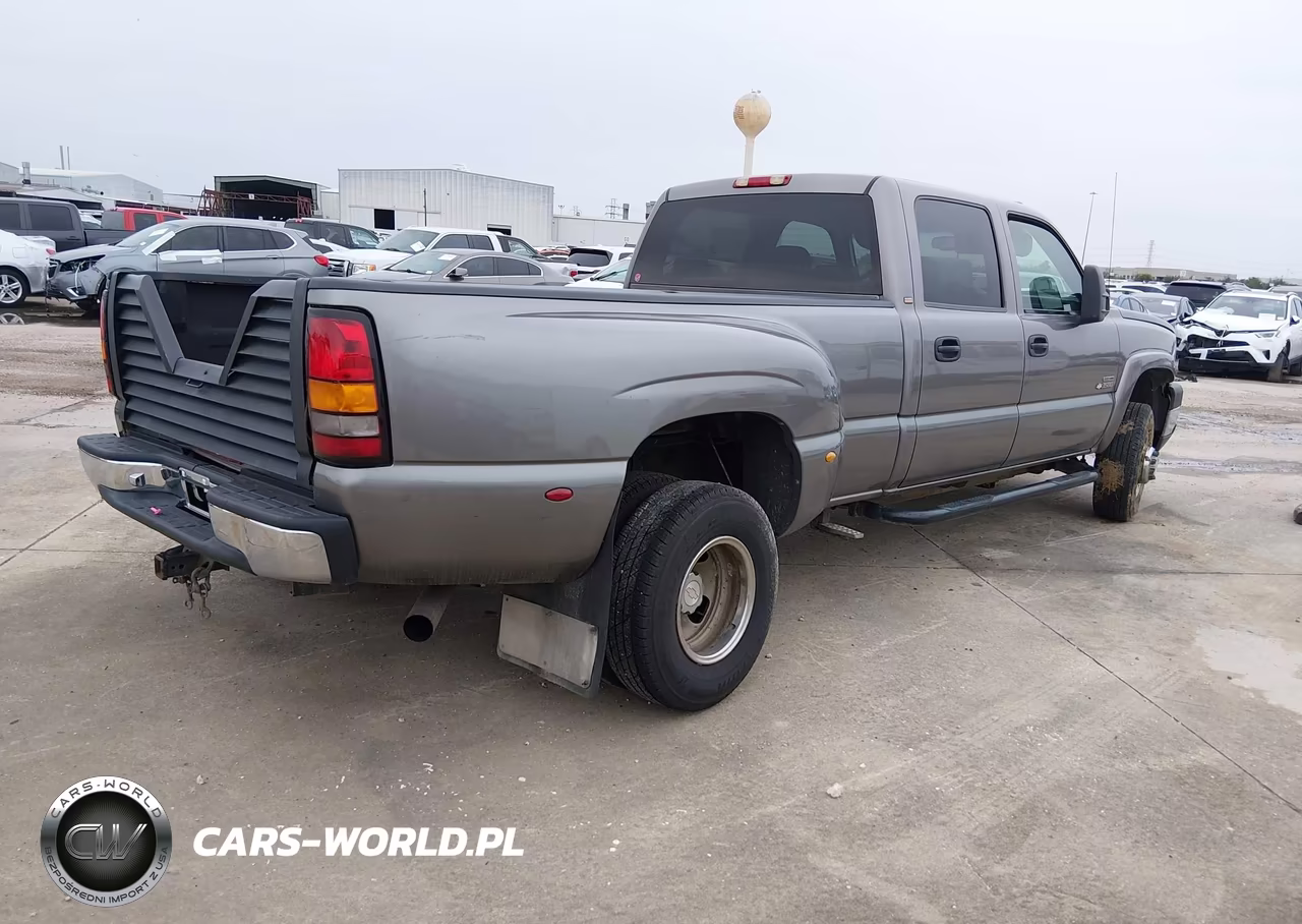 2007 Chevrolet Silverado 3500 Classic Lt2 VIN:1GBJC33D37F170702 - 4