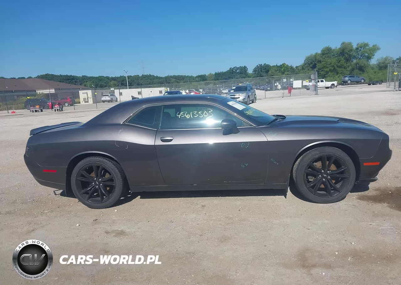 2018 Dodge Challenger Sxt Plus VIN:2C3CDZAG2JH322237 - 12