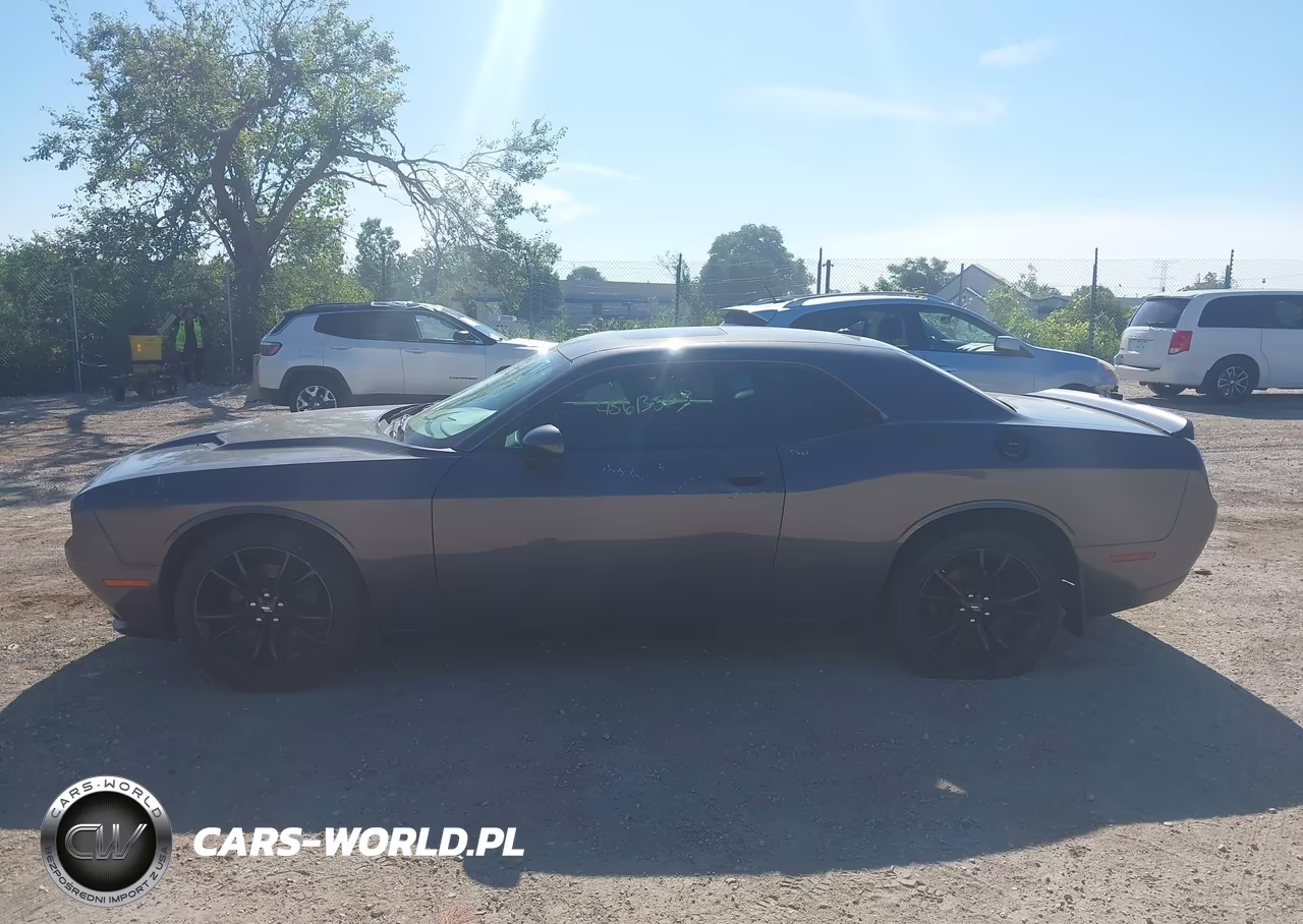 2018 Dodge Challenger Sxt Plus VIN:2C3CDZAG2JH322237 - 13