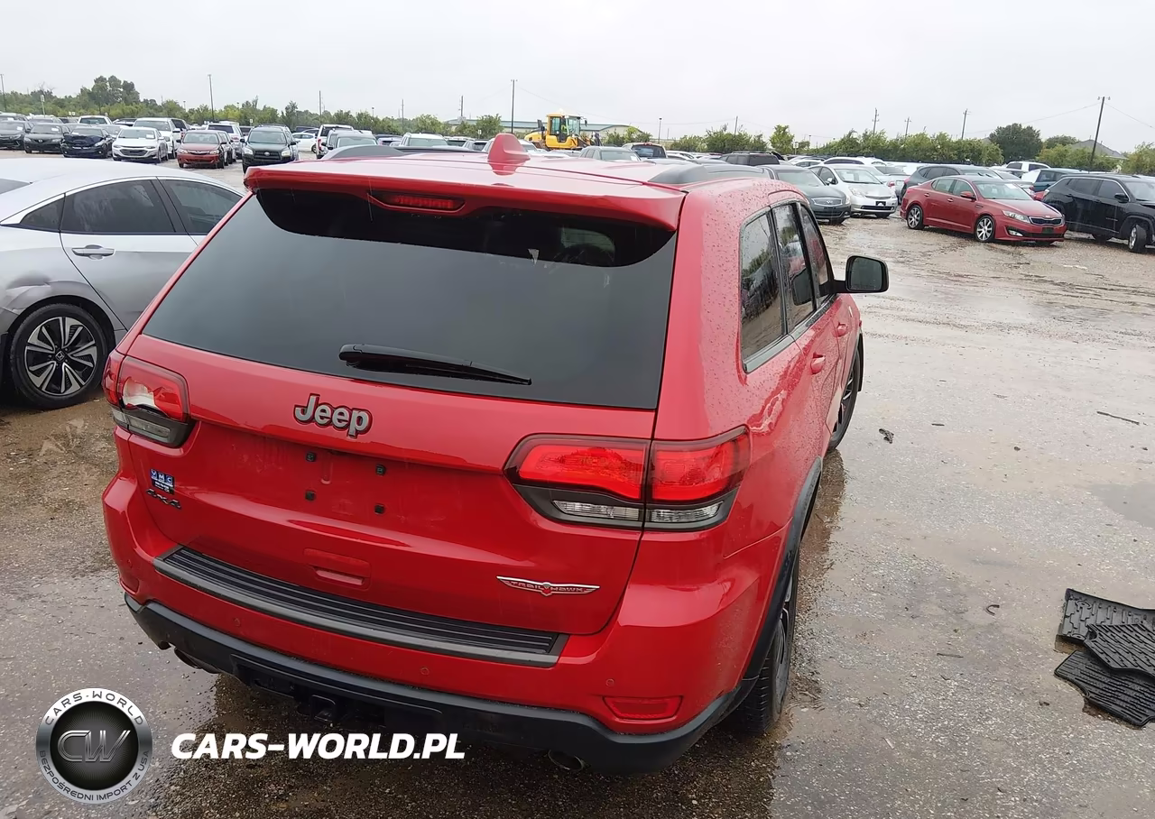 2017 Jeep Grand Cherokee Trailhawk VIN:1C4RJFLT5HC749271 - 4