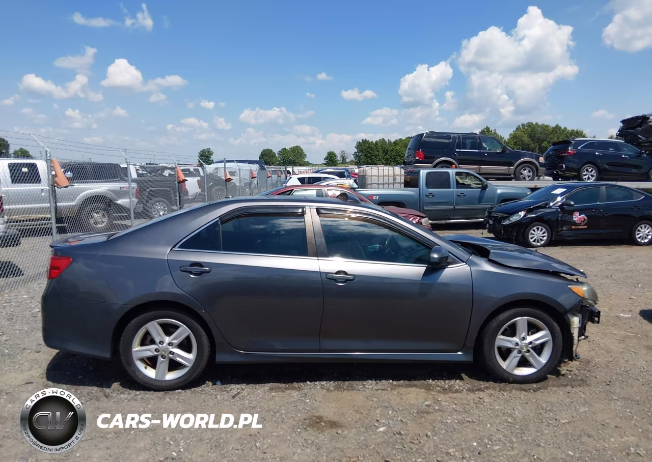 2013 Toyota Camry Se VIN:4T1BF1FK7DU282458 - 14