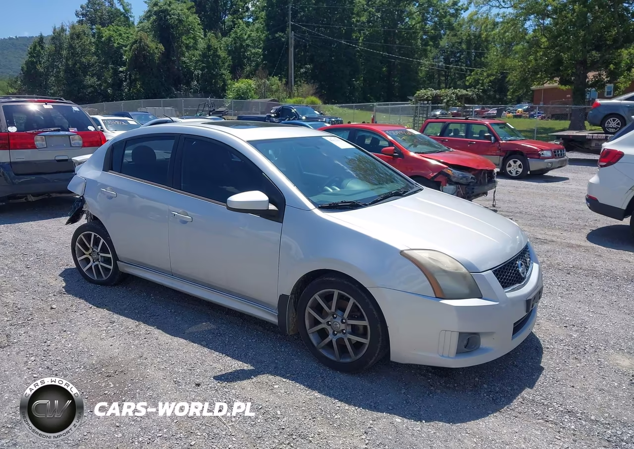 2012 Nissan Sentra Se-R – zdjęcie 1 z 17